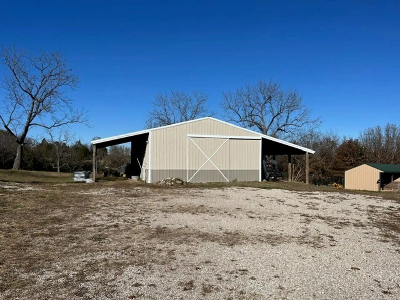 63970703-11