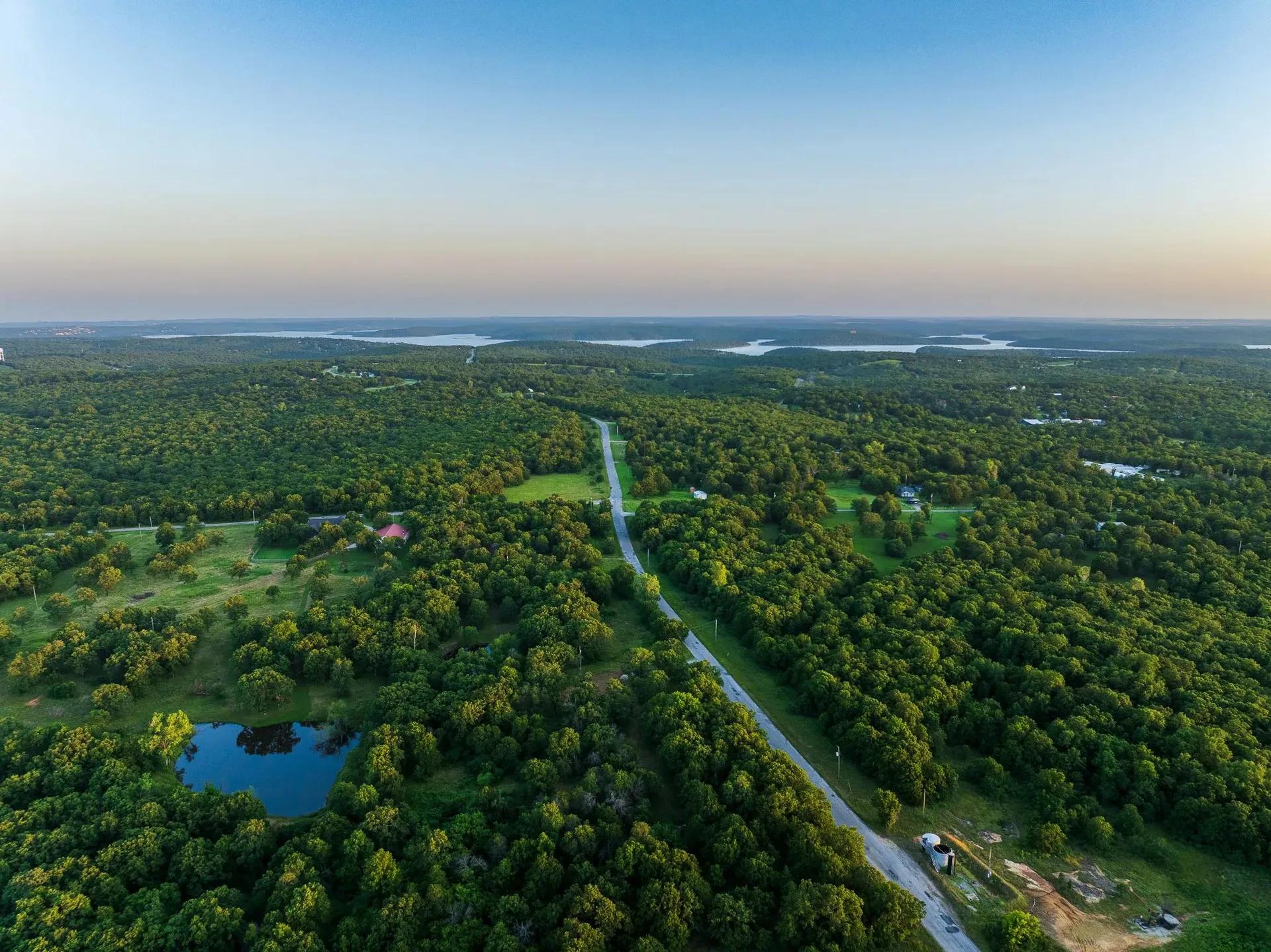 64040610-6