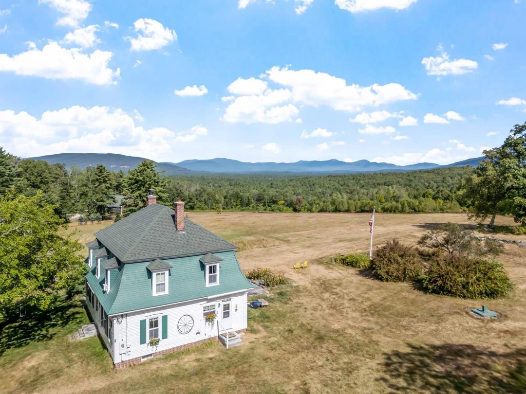 5 Bedrooms1.5 Bathroom on 177.76 Acres at 5 Ferry Road