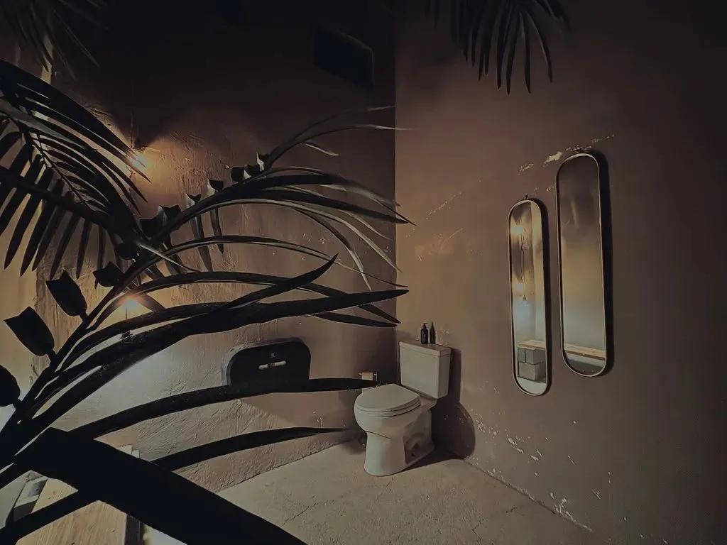 64765728-22