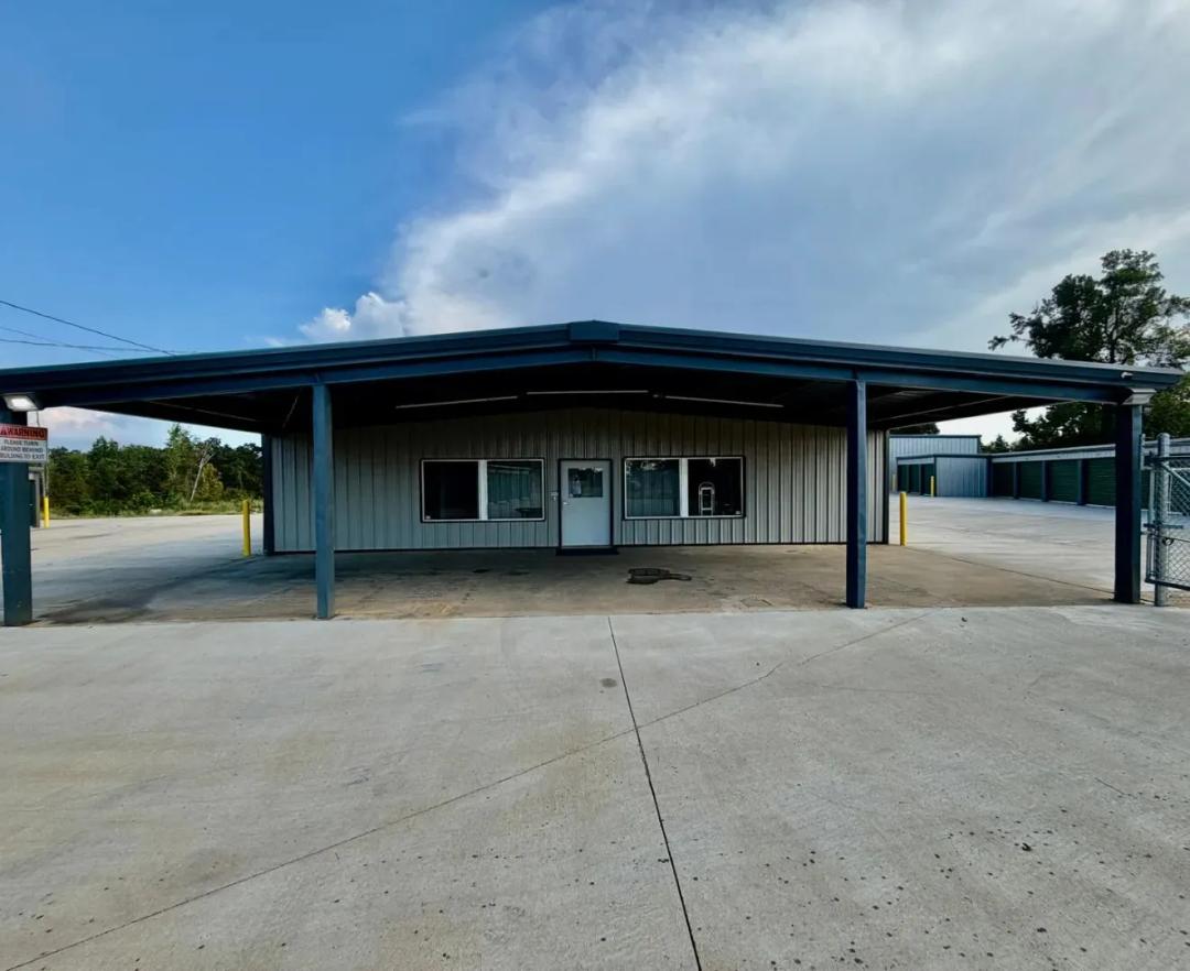 Investment Opportunity in Tallahatchie County at 32809 MS Highway 32 in Oakland, MS
