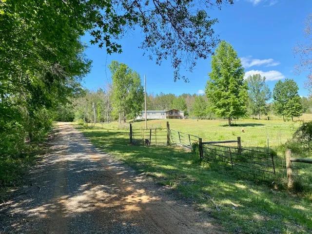 Mobile home & 14.57 acres in Amite County