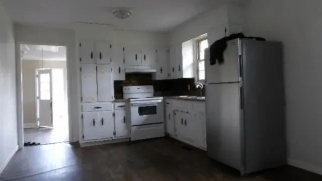 64963640-4