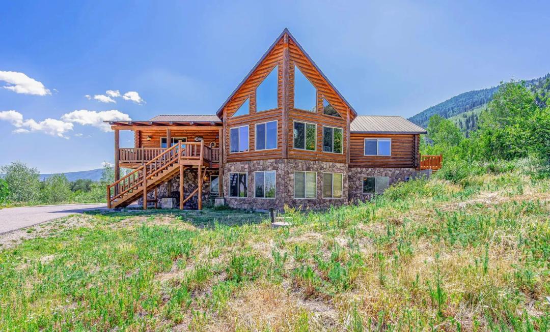 Powder Ridge Circle  Property