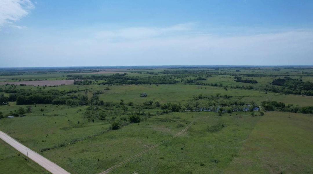 220-Acre Flint Hills Recreation &amp; Investment Property