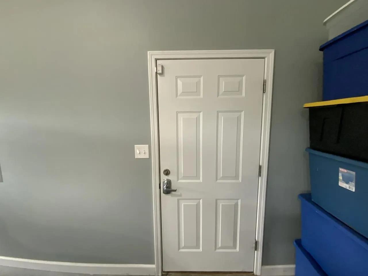 65581032-76