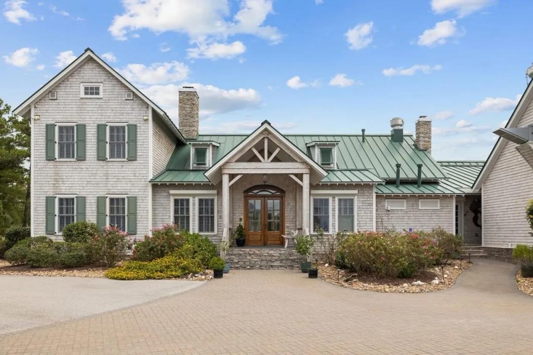 UPDATED!!  Luxury Estate and Outdoor Retreat on Acreage for sale in Carteret County, NC!