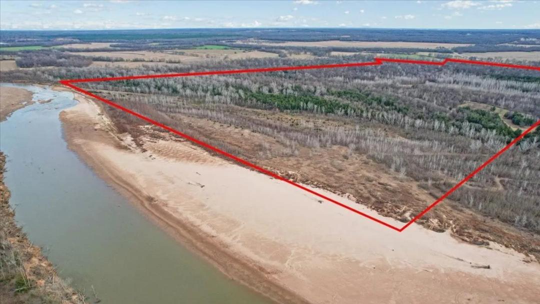 Premier Red River Hunting Property - 378 acres