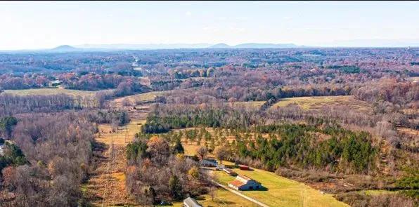 2200 Oweda Drive, Conover, NC 28613