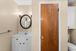 66898845-19