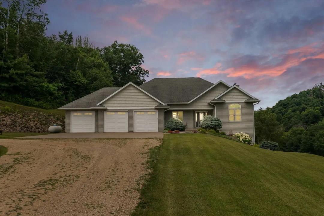 Luxury Vernon County Estate on 141 Acres with Organic Farmland, Views & Hunting