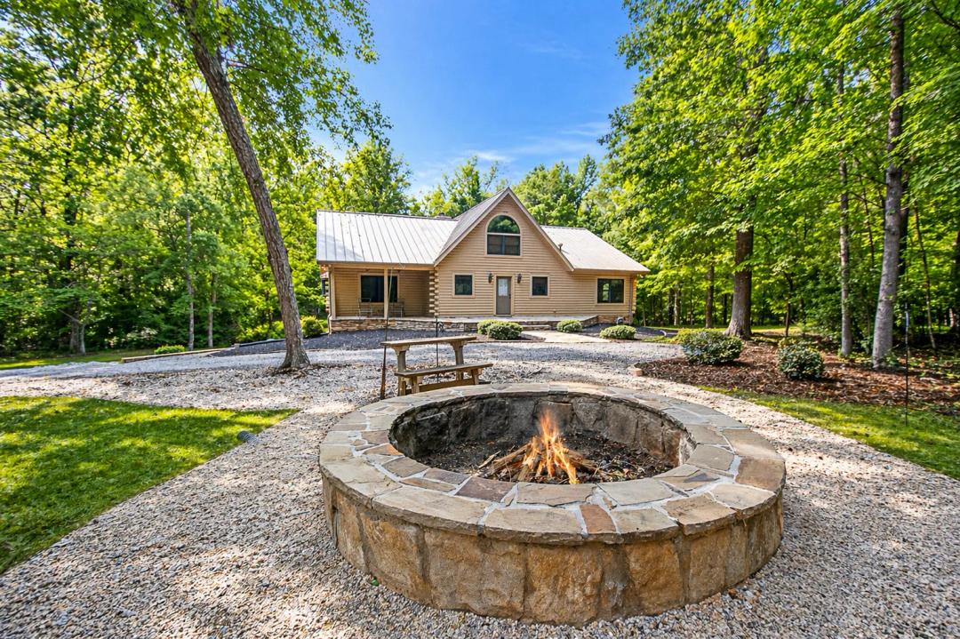Little Creek Cabin