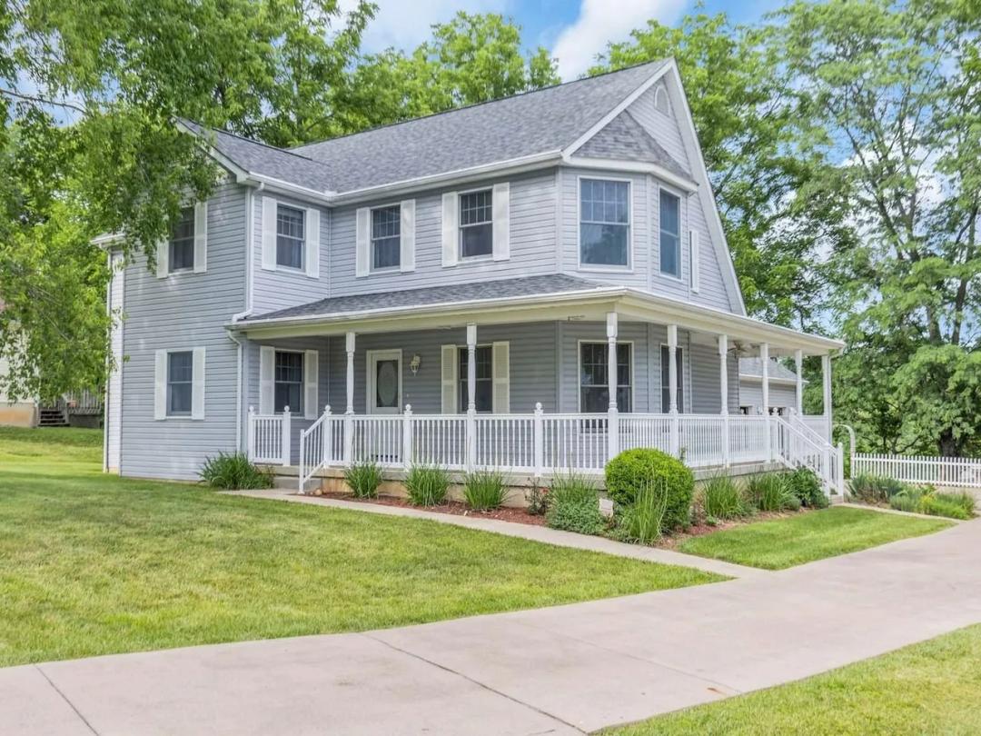 Applewood Drive - .53 acre