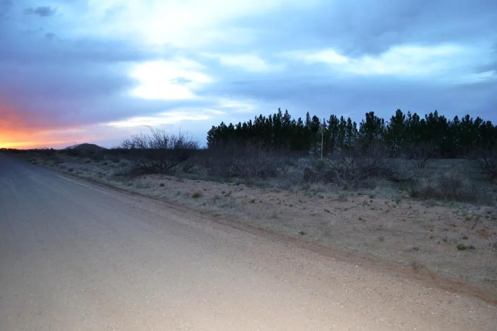 2 acres semi-Developed community - Power at property line - Florida Mountain views