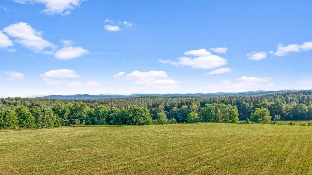 30 Acres With Amazing Views &amp; Borders State Land.