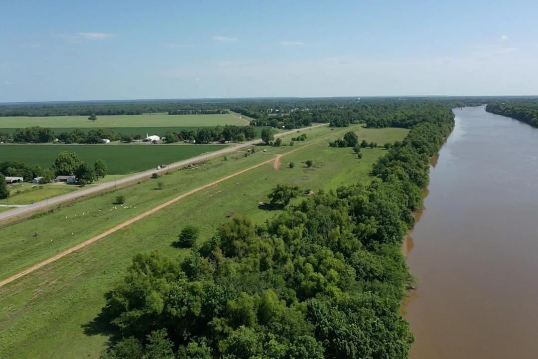 60+/- acres on Black River in Catahoula, Parish