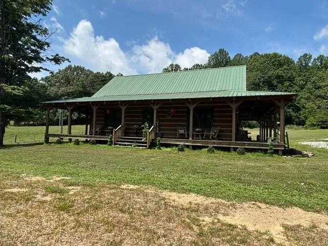 Log Cabin on 2.2 acres m/l in the Calvary Area