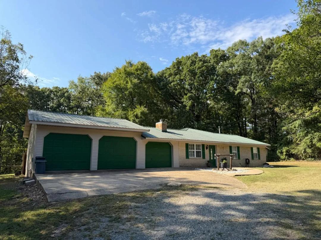 Home on 5 Acres in Polk County, AR 