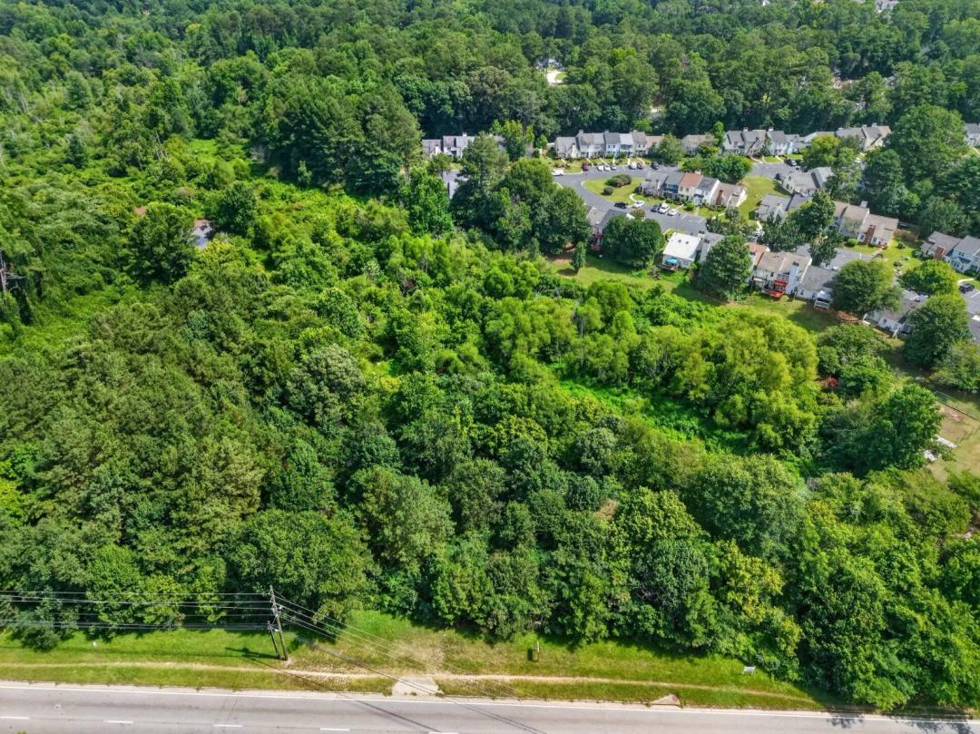 3.63± Commercial Acres Auction