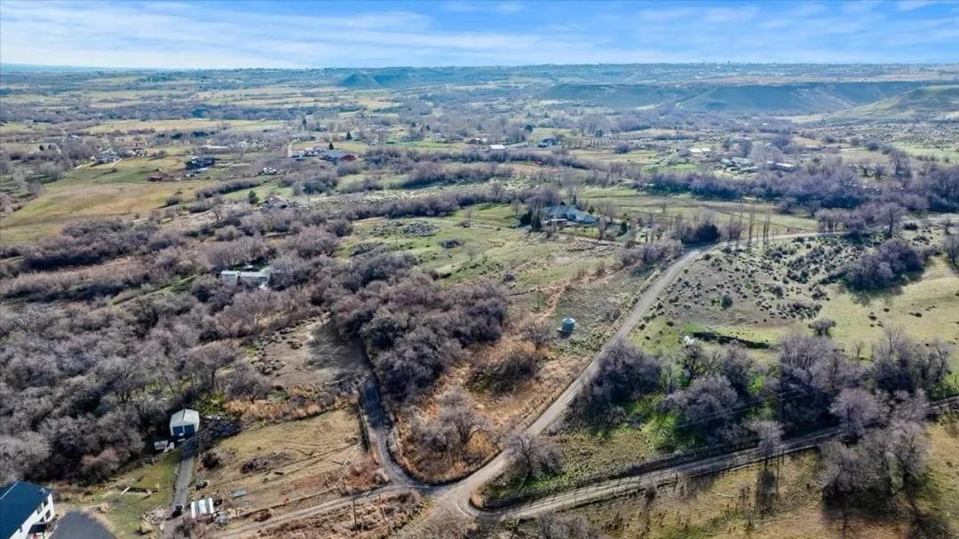 Acreage in Melon Valley
