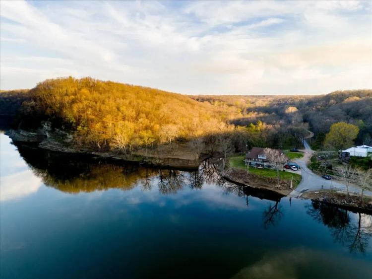 9212 N 447 Road Spavinaw, OK 74366