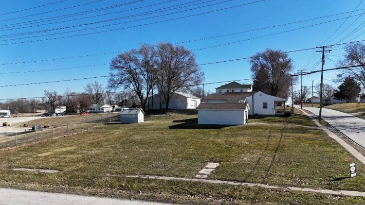 106 E. Benson St