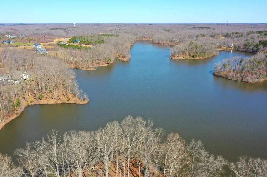 237 Acres of Hardwood Forest at Kingswood On Ni River Reservoir 411 Acre Lake