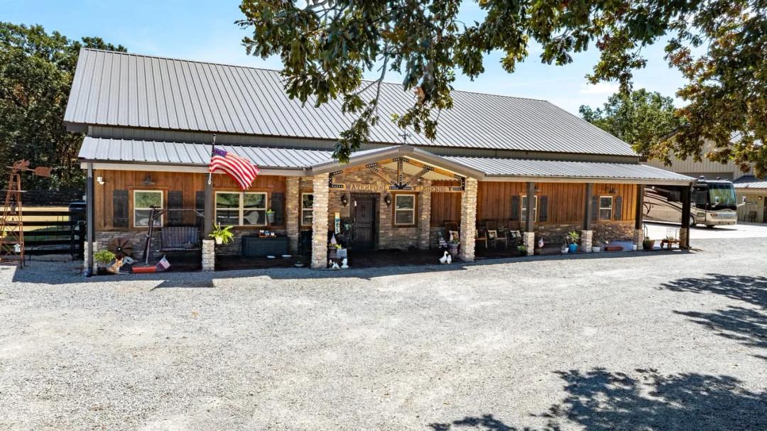 Premier Arkansas Duck Hunting Lodge | Black & Cache River Flyway | Sleeps a Crowd, Kennels, Walnut Ridge, AR
