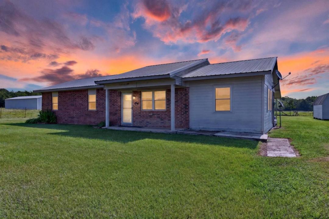 161768 Indian Hwy, Talihina, OK 74571