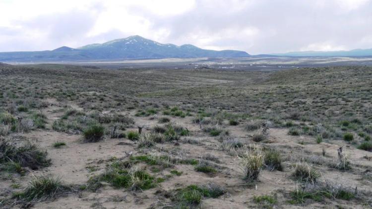 Rolling hills - Views - Near the North Fork of Humboldt River