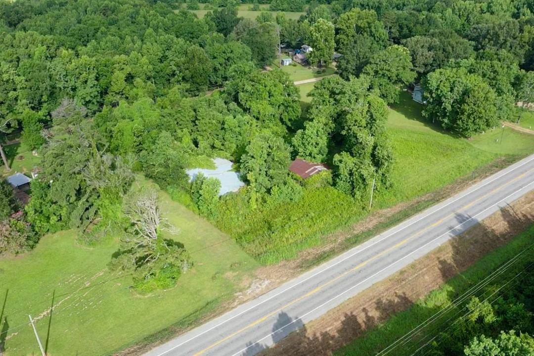 2.5+/- acres on Hwy 124 in Catahoula Parish, LA