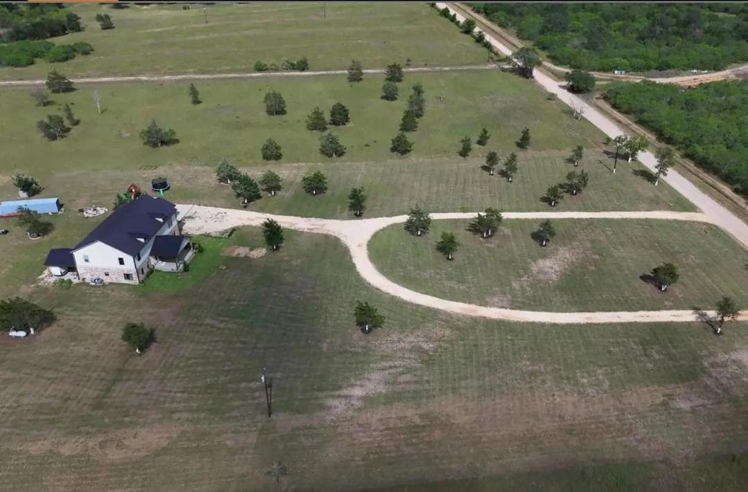 626 Sparta Field Rd, Waelder