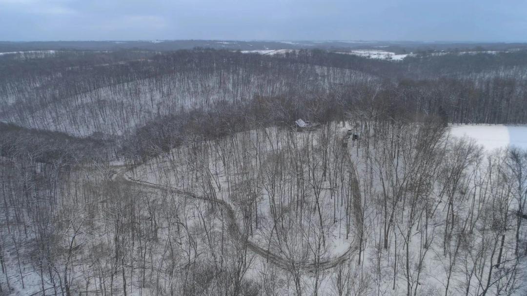World-Class Hunting Camp for Sale in Crawford County, WI