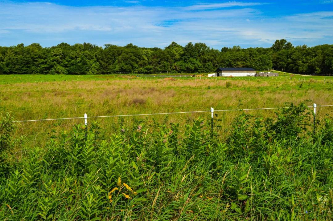 Horse Stables and Home near St Joseph MO