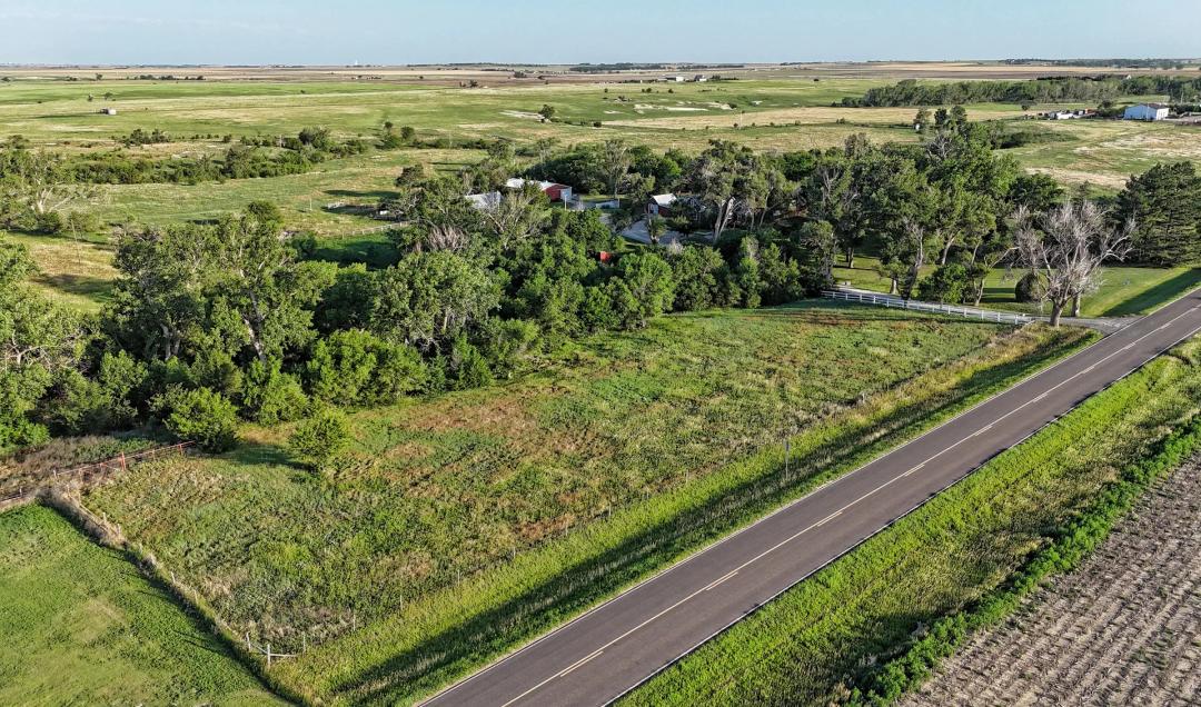 Modern Farmhouse on 20 Acres | Ellis County, KS