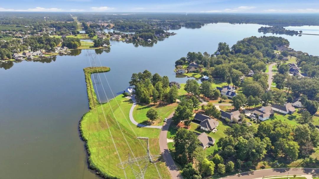 1.12 Acre Lot in Madison County at 164 Lake Ridge Drive in Madison, MS