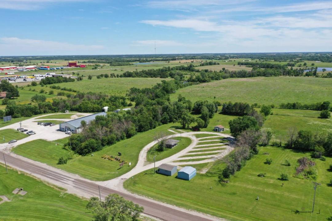 RV Park - Prime Commercial &amp; Investment Opportunity Along I-35