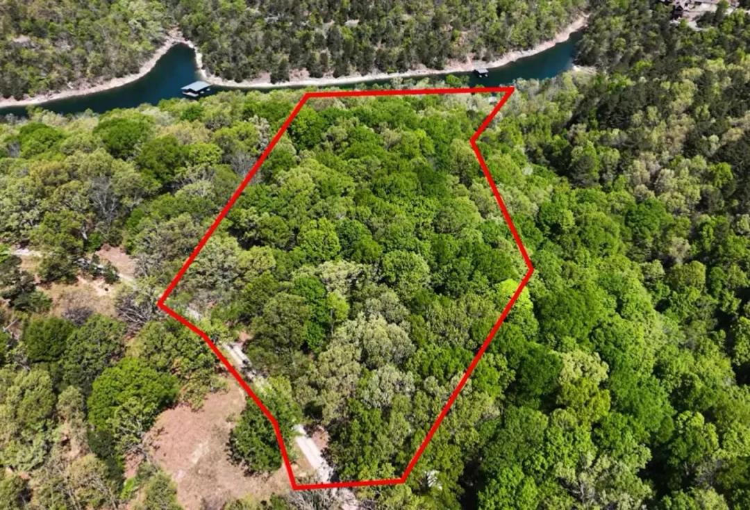 Beaver Lake Frontage - Eureka Springs, AR