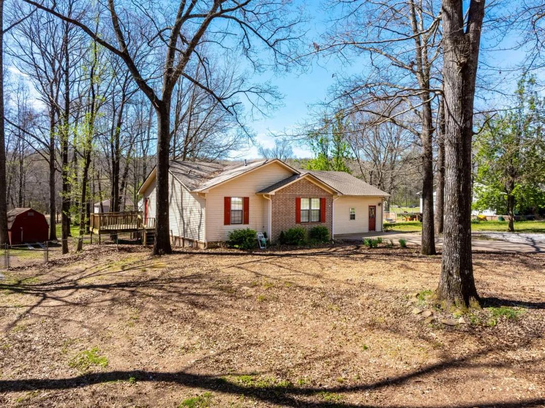 Private Home, 3 Bed 2 Bath, Batesville AR | Fenced Yard & Bonus Flex Space