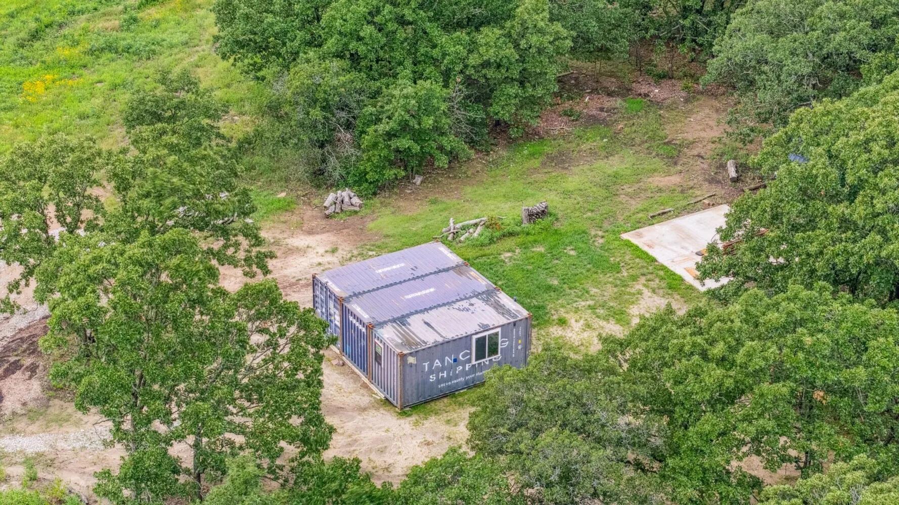 7249031-20