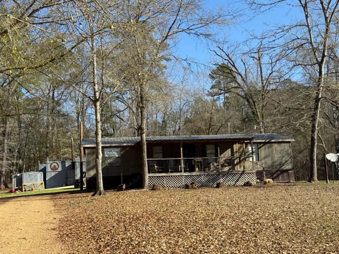114 HUFF LANE, ROXIE, MS 39661