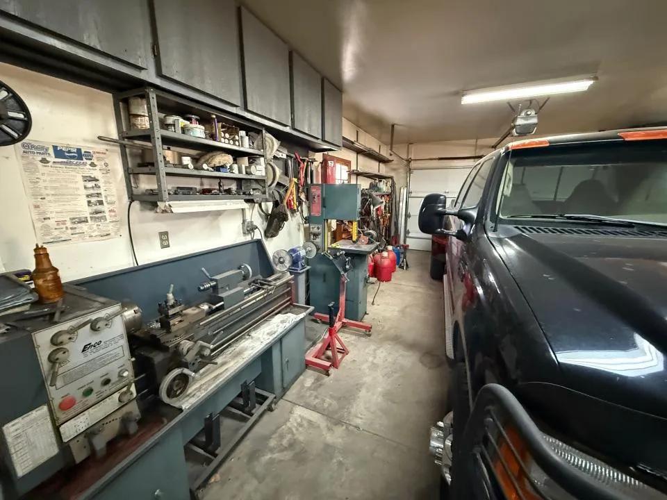 72729556-11