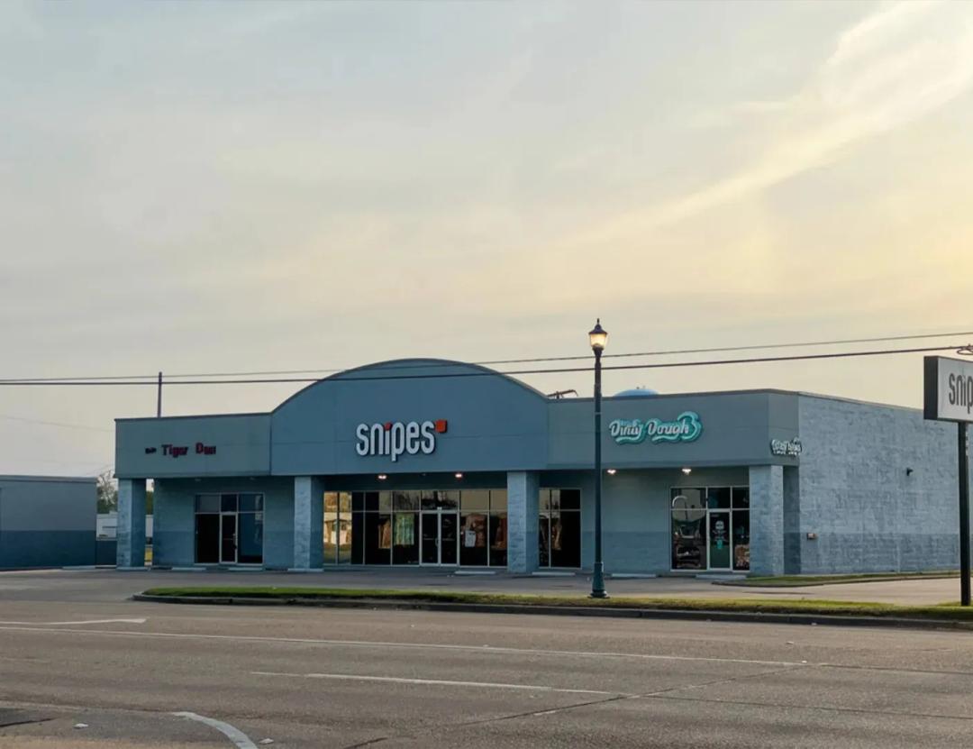 Commercial Property FOR LEASE in Bolivar County at 400 Highway 61 N in Cleveland, MS