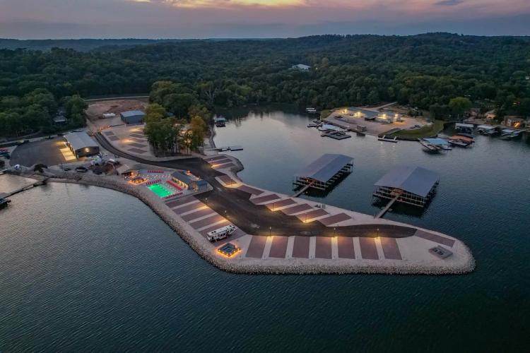 New Luxury RV Resort-Lake of the Ozarks