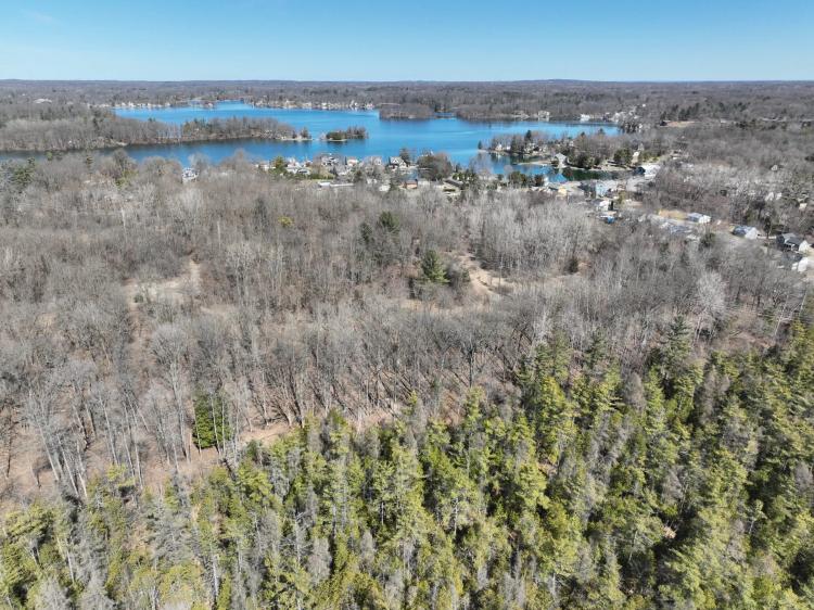 Lakeville Corners – 32 Acres Development Opportunity