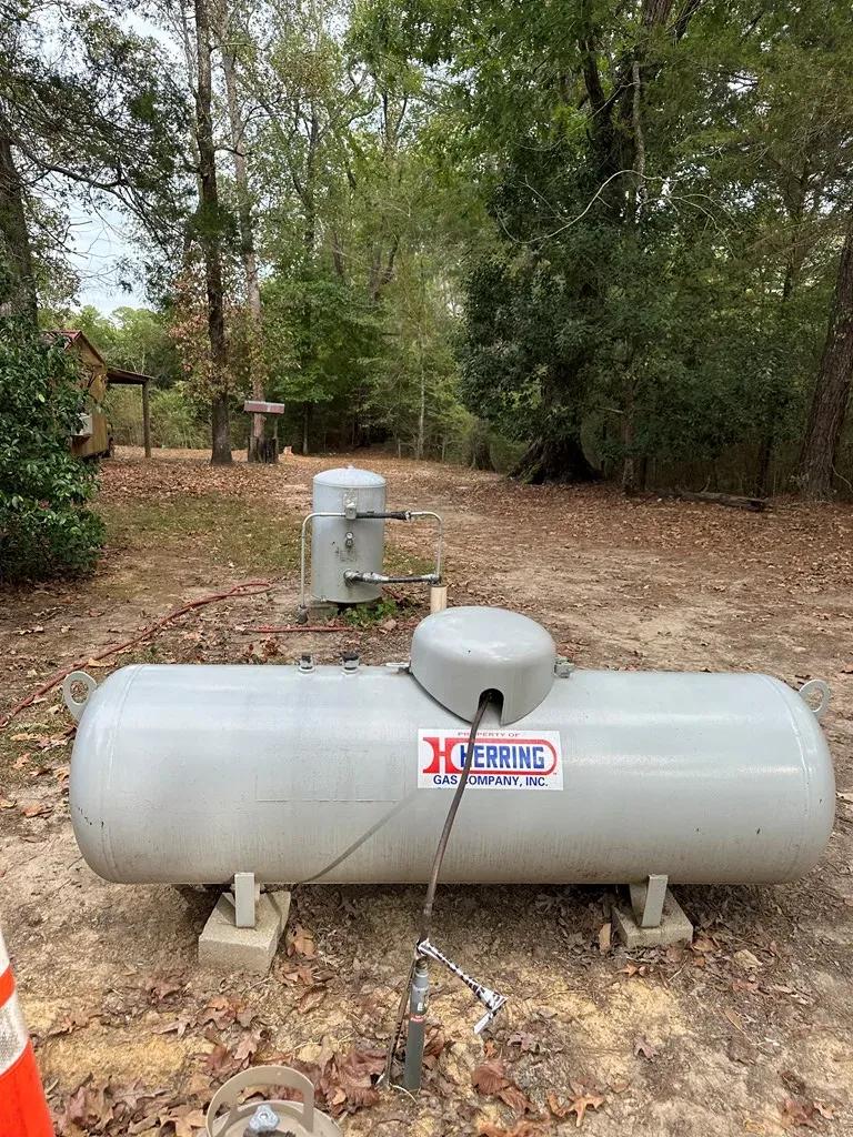 4230 Hinton Pic 18