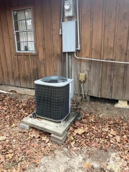4230 Hinton Pic 6