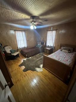 4230 Hinton Pic 7