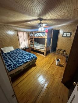 4230 Hinton Pic 9