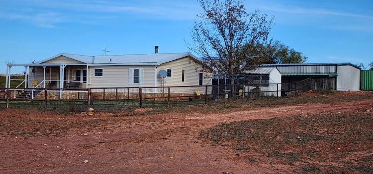 West Texas Home and Land with Horse Facilities Near San Angelo